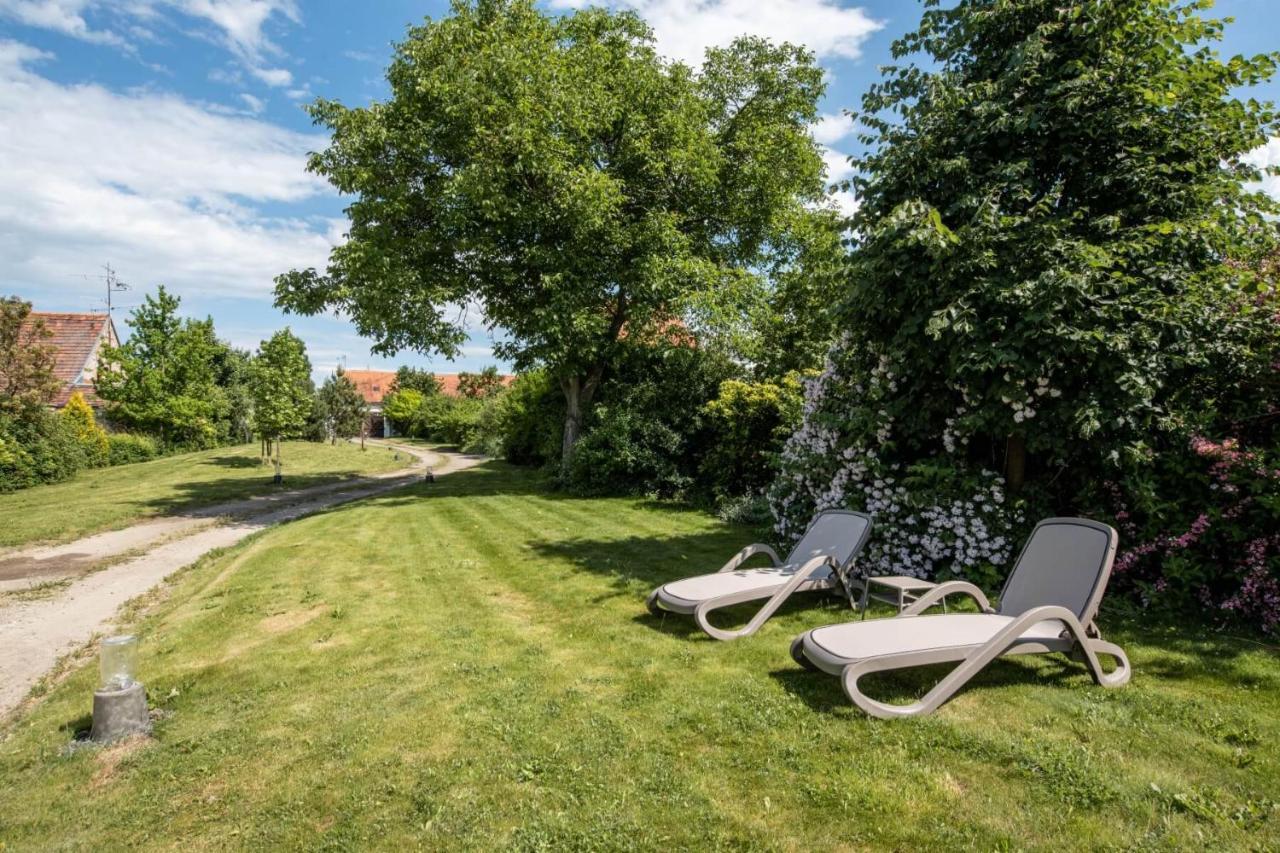 Ambrozuv Dvur Lägenhet Pouzdrany Exteriör bild